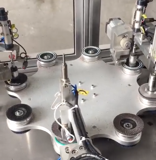 全自動(dòng)百葉輪成型機(jī)工作視頻展示